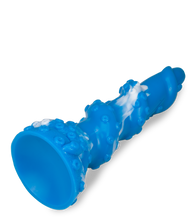 Load image into Gallery viewer, Cthulhu tentacle suction cup dildo
