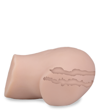 Load image into Gallery viewer, Inassy small realistic butt masturbator 3.50 lb