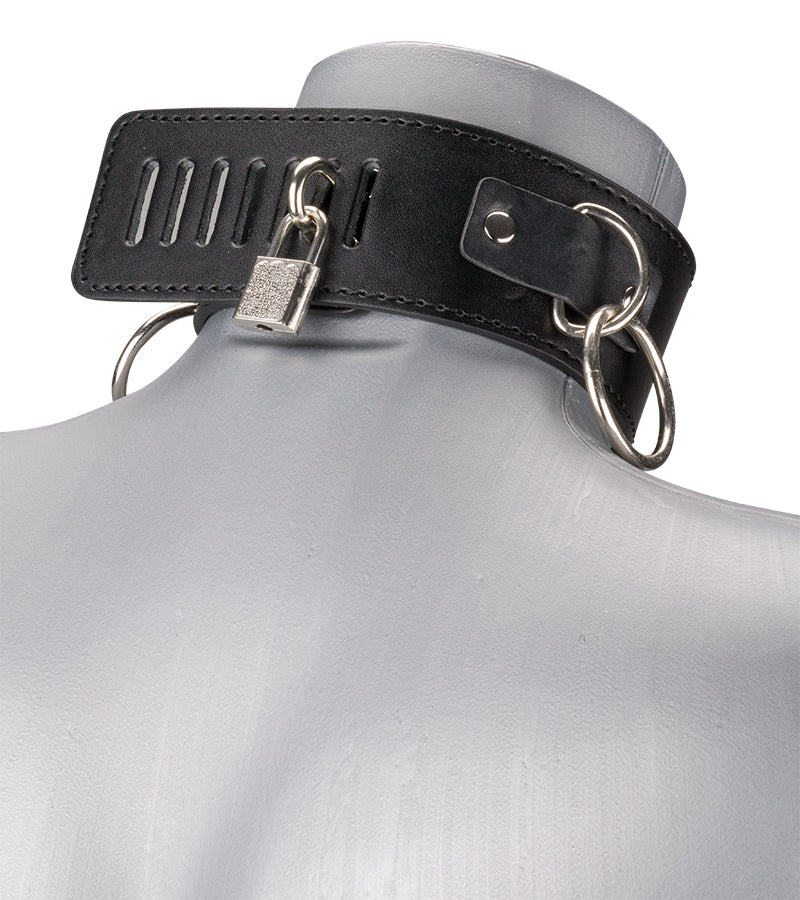 Leather bondage three-ring collar with chain lead