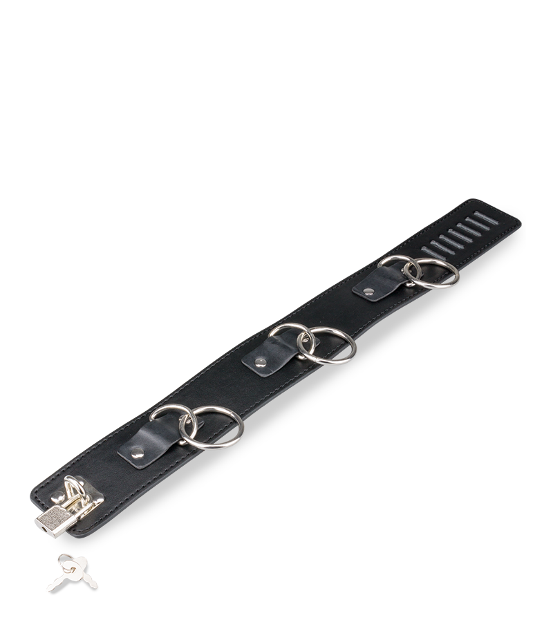Leather bondage three-ring collar with chain lead