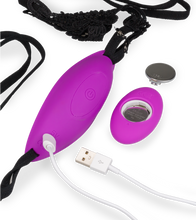 Load image into Gallery viewer, Penelope massaging and vibrating knickers