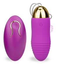 Load image into Gallery viewer, Ribbed USB-powered remote control wireless vibrating love egg 12 modes
