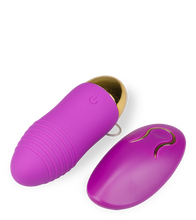 Load image into Gallery viewer, Ribbed USB-powered remote control wireless vibrating love egg 12 modes