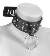 Load image into Gallery viewer, Spiked BDSM collar with lock