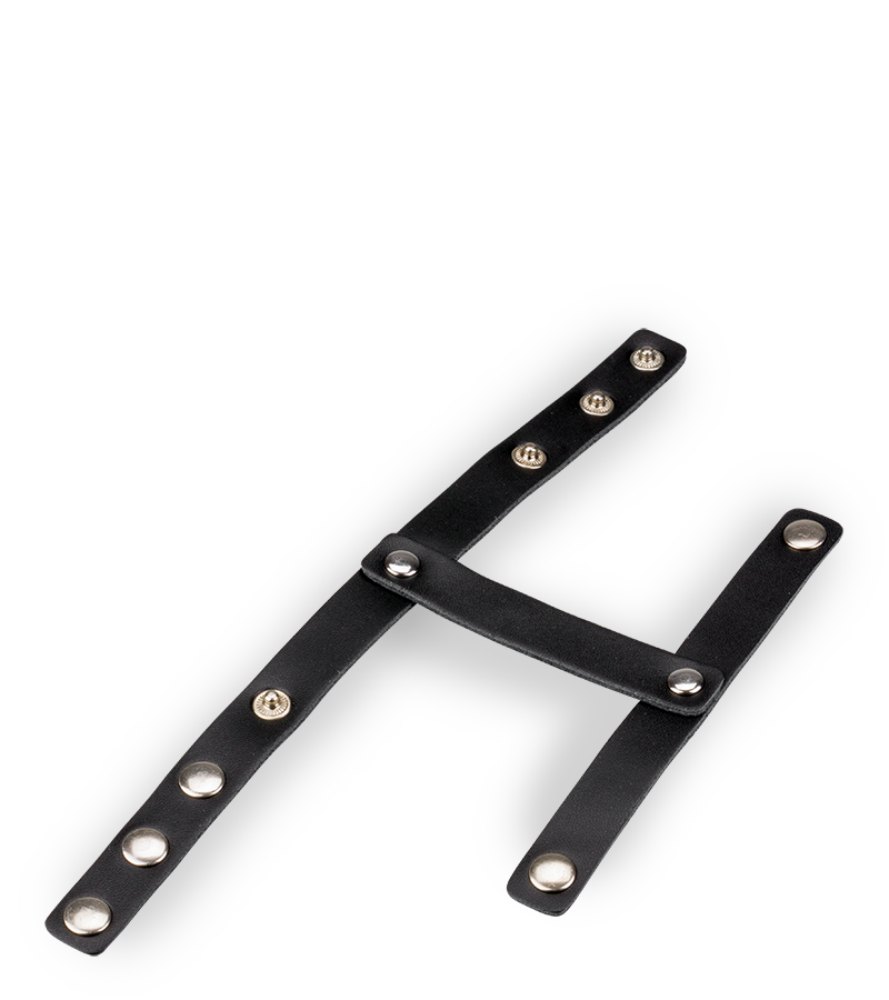 Strappy leather cock ring